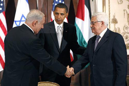 Its not possible to make a just peace in the Middle East by pushing Israel to accept all the lies of Islam. Here Obama, Abbas and Netanyahu.