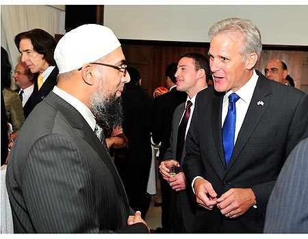 Amb.-Oren-and-Omer-Bajwa,-Yale-University_wh