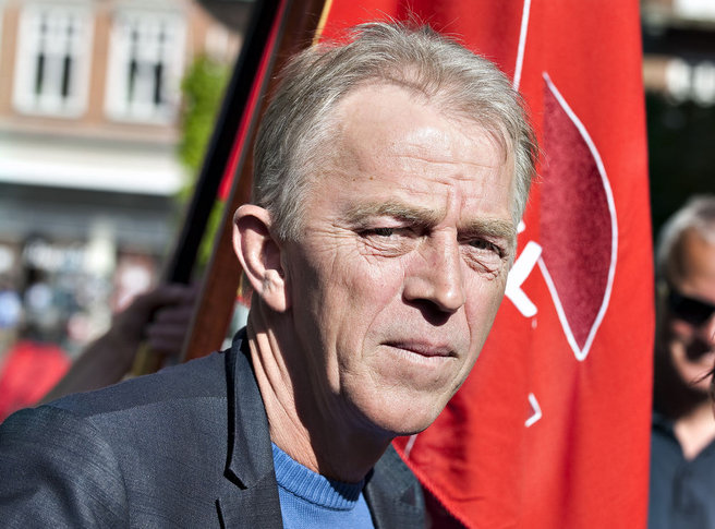 260341_656_700_0_0_0_0