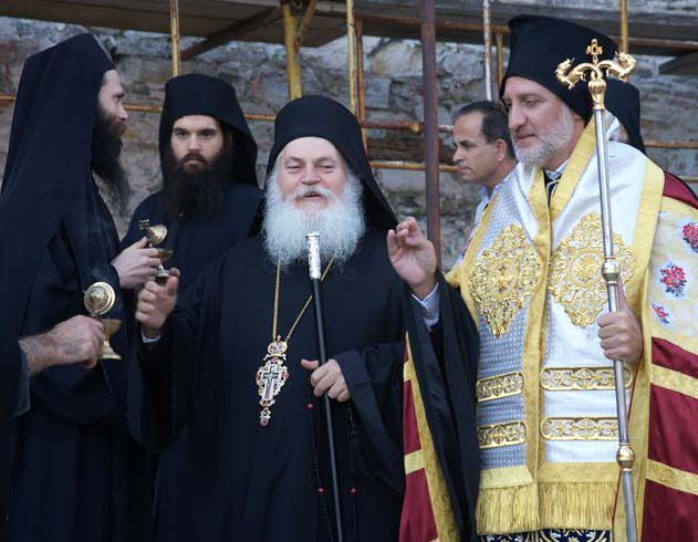 The Greek religios leader in the center of fraud. 