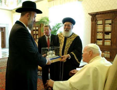pope w chief rabbis