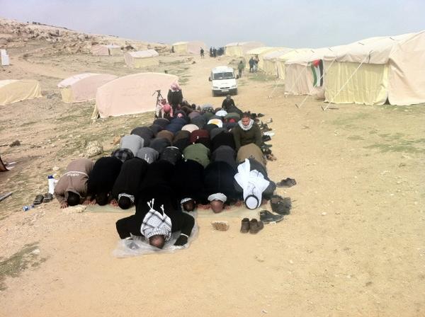 The Arabs grabbed Jewish land in E1, and turned towards Mecca to give thanks to "allah". 