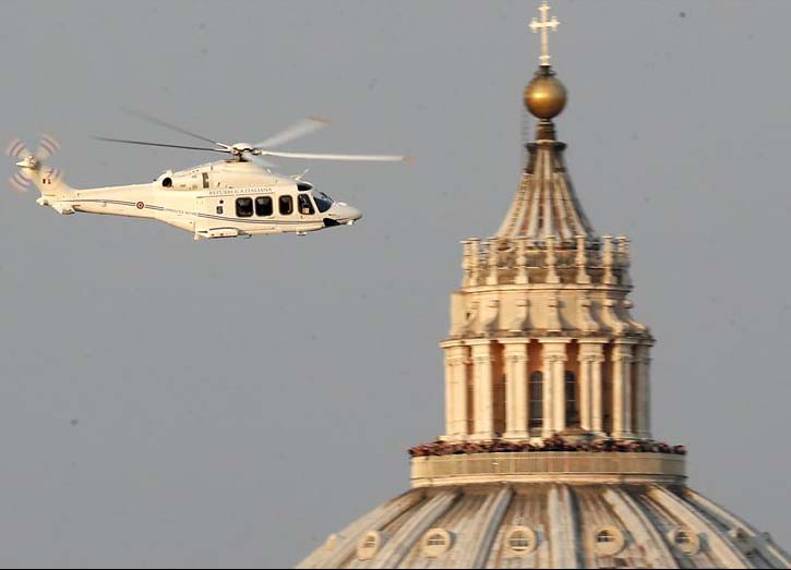 Behold: The claimed Vicarius is not able to copy the Messiah. 