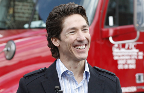 Joel Osteen wants all to unite around "god" regardless of doctrinal errors. 