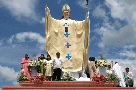 A large idol of John Paul II in Kidapawan City, Philippines. 