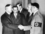 Despite the Jew-hate of Hitler being known, Chamberlain branded the Nazi-leader as a "partner for peace".