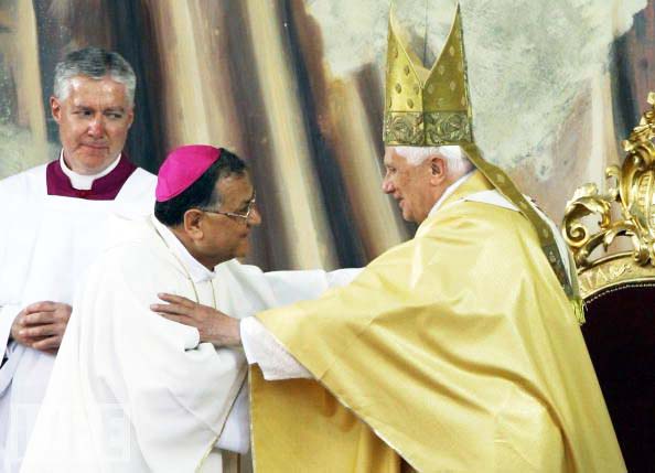 Patriarch of Jerusalem, Fouad Twal and Pope Emritus support Islamisation of Jerusalem.