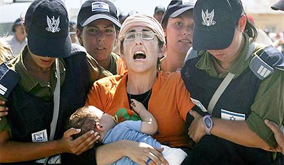 Jews become homeless after jewish properties in Gaza were demolished.