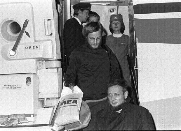 Norwegian terrorists Mr. Lars Gule being arrested in Beirut in 1977. 