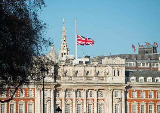 The Queen of Prime Minister of United Kingdom mourn the death of the head of an Islamic dictatrorship.
