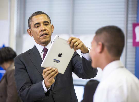 Barack Hussein Obama is the head of a Government that poses an ID-threat to its own citizens. 